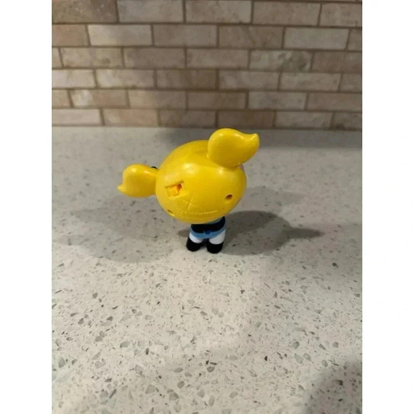 Powerpuff Girls Bubbles 2016 McDonald's Happy Meal Toy #33 - Picture 2 of 2